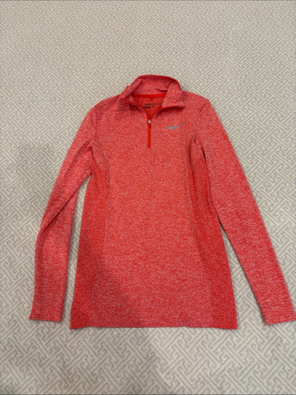 Nike Women's Heathered Red 1/4 Zip Performance Pullover